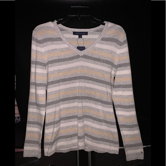 Tommy Hilfiger Sweaters - Tommy Hilfiger Sweater